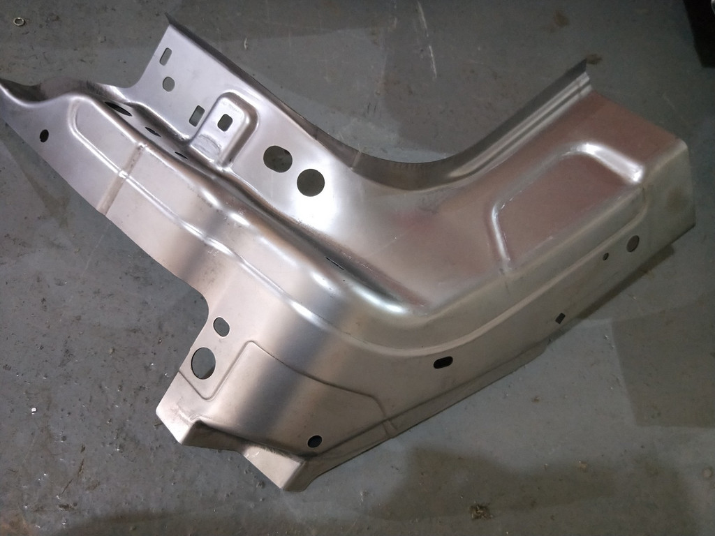 三维激光切割加工汽车配件